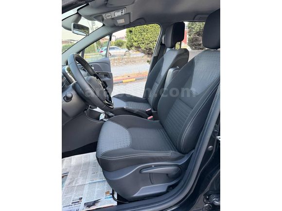 70'Binkm Nadir Temizlikte Otomatik Dizel Clio4
