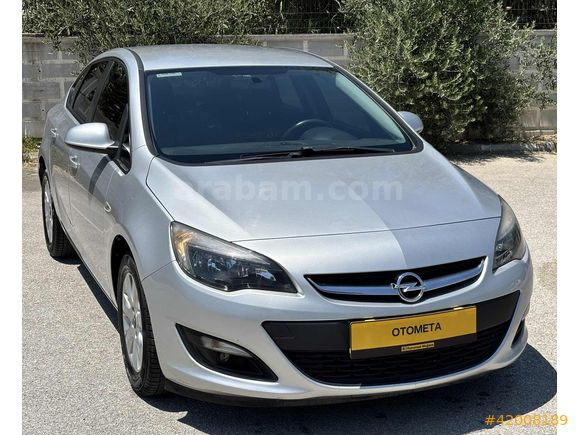 ASTRA 1.6 CDTİ-BOYASIZ-DEĞİŞENSİZ-TRAMERSİZ-ORJİNAL