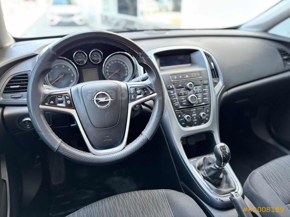 ASTRA 1.6 CDTİ-BOYASIZ-DEĞİŞENSİZ-TRAMERSİZ-ORJİNAL