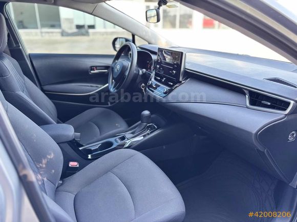COROLLA 1.5 VİSİON-42.000 KM-BOYASIZ-DEĞİŞENSİZ-TRAMERSİZ