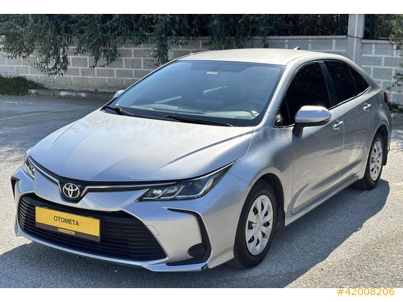 COROLLA 1.5 VİSİON-42.000 KM-BOYASIZ-DEĞİŞENSİZ-TRAMERSİZ
