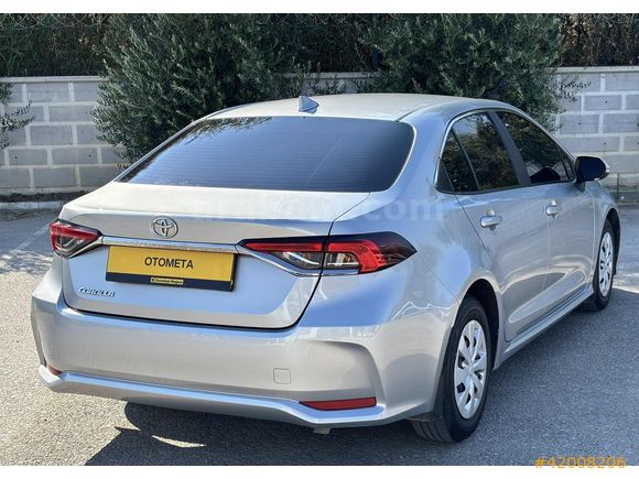 COROLLA 1.5 VİSİON-42.000 KM-BOYASIZ-DEĞİŞENSİZ-TRAMERSİZ