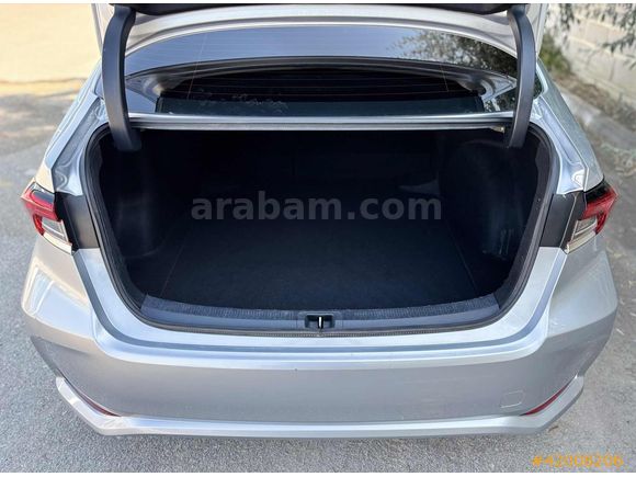 COROLLA 1.5 VİSİON-42.000 KM-BOYASIZ-DEĞİŞENSİZ-TRAMERSİZ
