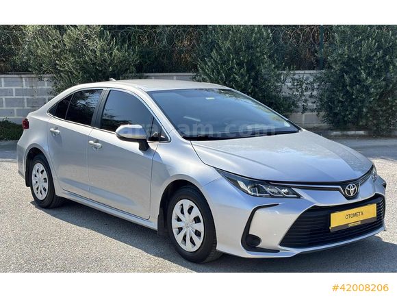 COROLLA 1.5 VİSİON-42.000 KM-BOYASIZ-DEĞİŞENSİZ-TRAMERSİZ