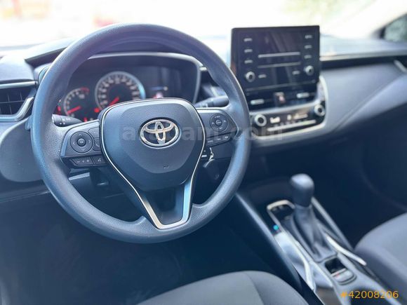 COROLLA 1.5 VİSİON-42.000 KM-BOYASIZ-DEĞİŞENSİZ-TRAMERSİZ