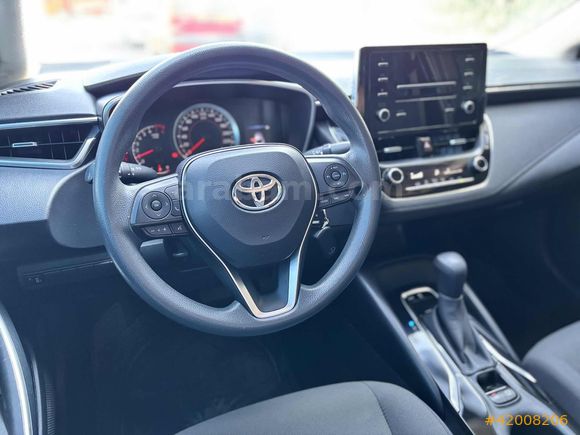 COROLLA 1.5 VİSİON-42.000 KM-BOYASIZ-DEĞİŞENSİZ-TRAMERSİZ