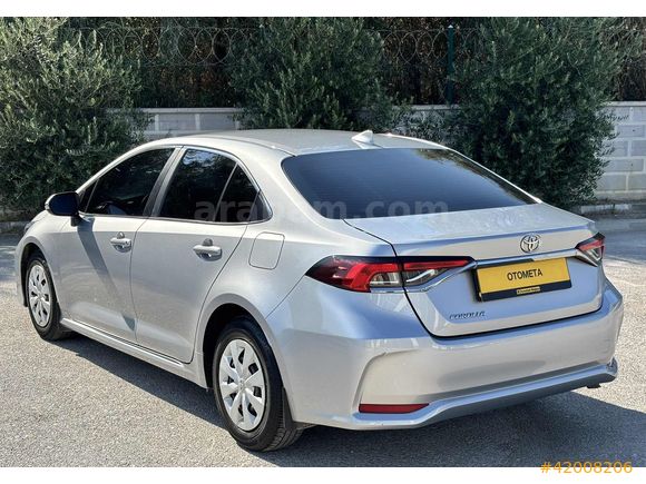 COROLLA 1.5 VİSİON-42.000 KM-BOYASIZ-DEĞİŞENSİZ-TRAMERSİZ