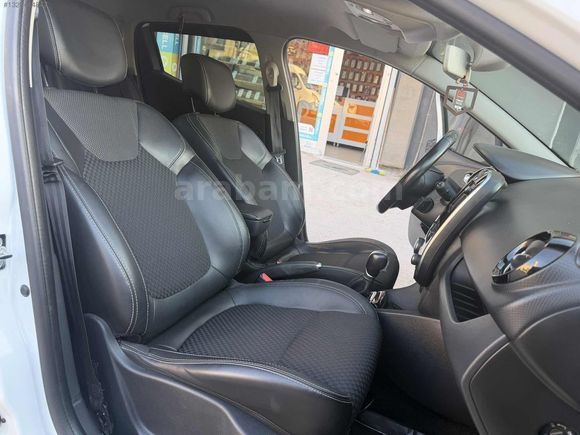 HATASIZ_BOYASIZ_TRAMERSİZ_CLİO_İCON_1.5DCİ_1o7.000KM_90HP_EDC