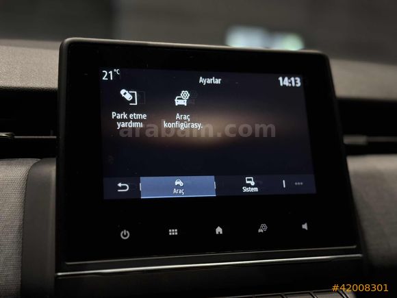 BEY-CARS CLİO 2025 6.100KM BOYASIZ EVOLUTİON 1.0TCE