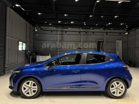 BEY-CARS CLİO 2025 6.100KM BOYASIZ EVOLUTİON 1.0TCE