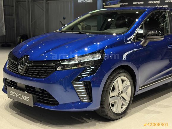 BEY-CARS CLİO 2025 6.100KM BOYASIZ EVOLUTİON 1.0TCE
