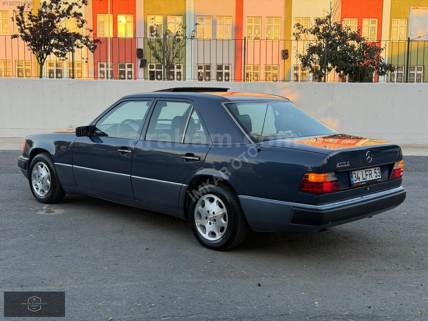 Galeriden Mercedes - Benz 200 E 1990 Model İstanbul 360.000 km Lacivert 4