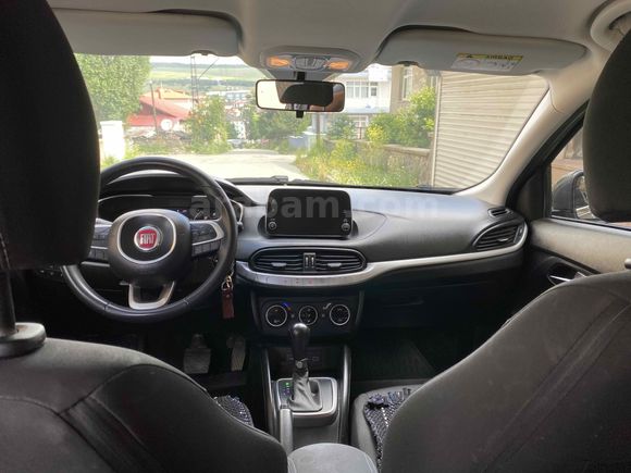 Öğretmenden  1.6 dizel otomatik Hactback Egea 