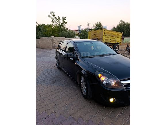 Sahibinden Opel Astra 1.6 Enjoy 2008 Model  258 km Siyah safir