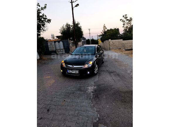 Sahibinden Opel Astra 1.6 Enjoy 2008 Model  258 km Siyah safir