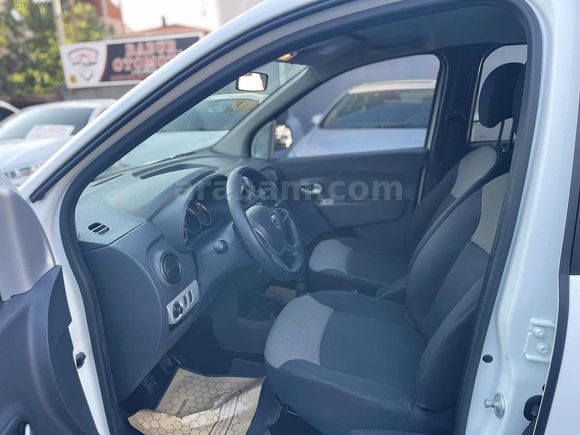 145 BİNDE 7 KİŞİLİK OTOMOBİL RUHSATLI