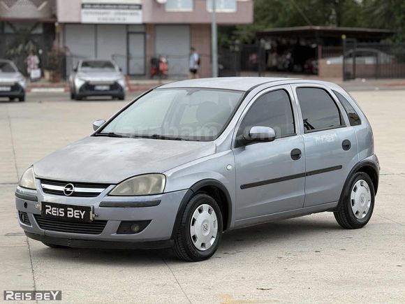 REİS BEY'DEN 2004 MODEL OPEL CORSA