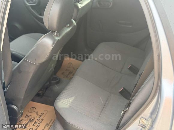 REİS BEY'DEN 2004 MODEL OPEL CORSA