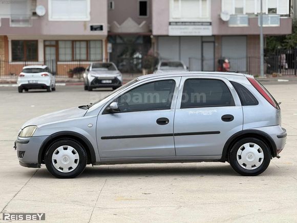 REİS BEY'DEN 2004 MODEL OPEL CORSA