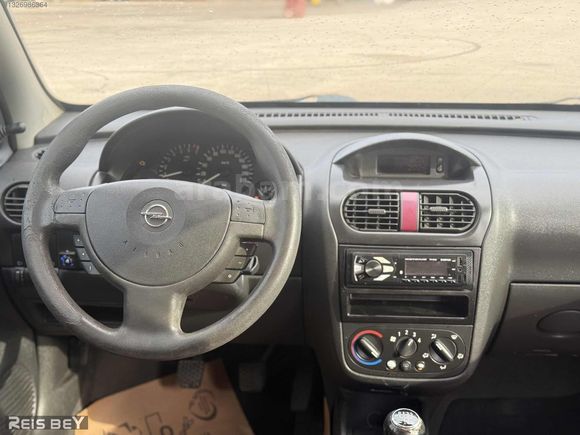 REİS BEY'DEN 2004 MODEL OPEL CORSA