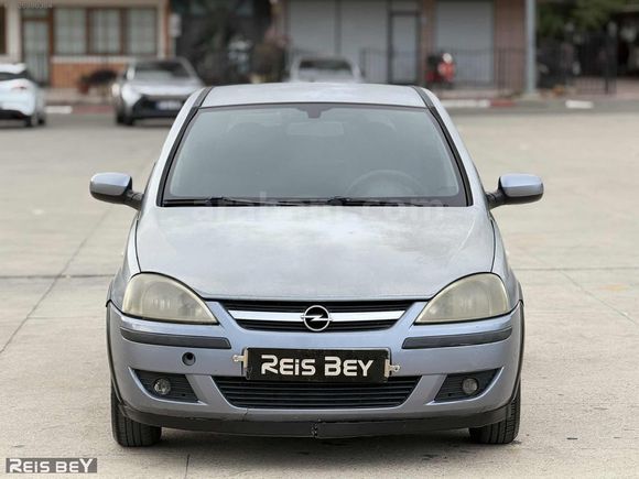 REİS BEY'DEN 2004 MODEL OPEL CORSA