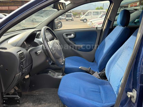 2003 MODEL OPEL CORSA SANRUFLU KLİMALI OTOMATİK VİTES