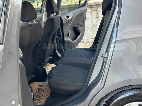 HATASIZ BOYASIZ CAM GİBİ OPEL CORSA 127.000 KM DE