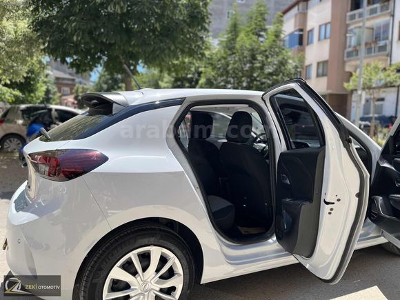 ZEKİ OTOMOTİV İNEGÖLDEN SATILIK HATASIZ CORSA