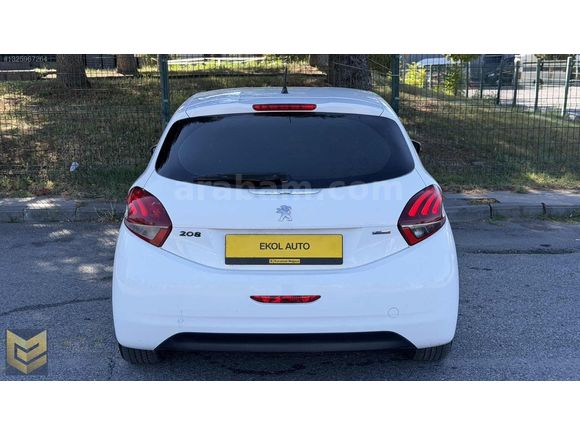 EKOL AUTO'dan 2016 PEUGEOT 208 1.2 PureTech 183.000 KM