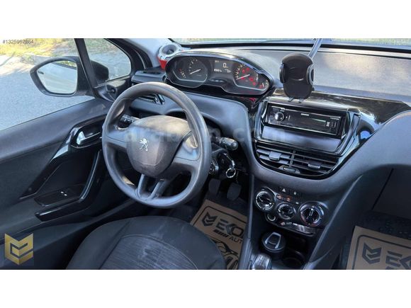 EKOL AUTO'dan 2016 PEUGEOT 208 1.2 PureTech 183.000 KM