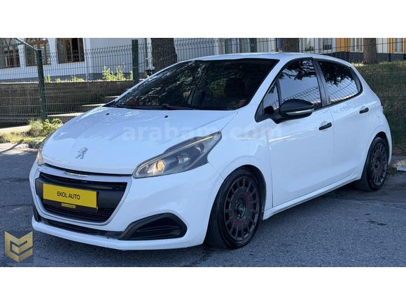 EKOL AUTO'dan 2016 PEUGEOT 208 1.2 PureTech 183.000 KM
