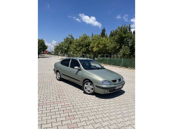 Sahibinden Renault Megane 1.6 Alize 2003 Model 