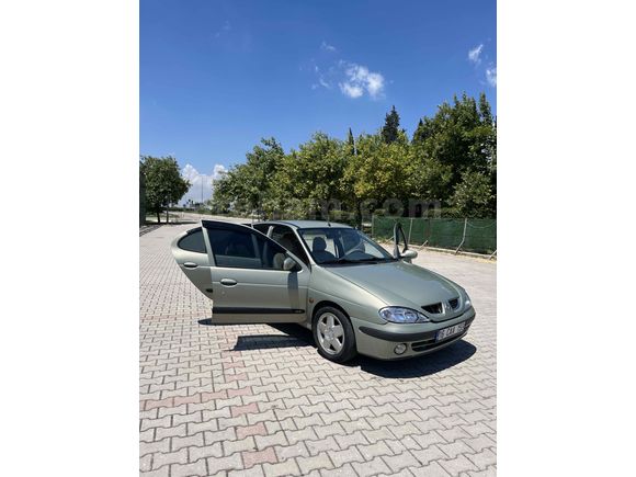Sahibinden Renault Megane 1.6 Alize 2003 Model 