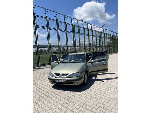 Sahibinden Renault Megane 1.6 Alize 2003 Model 