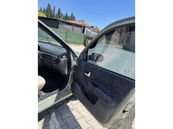 Sahibinden Renault Megane 1.6 Alize 2003 Model 