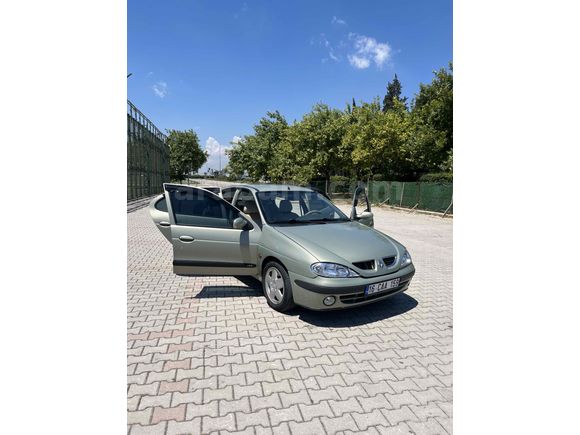 Sahibinden Renault Megane 1.6 Alize 2003 Model 