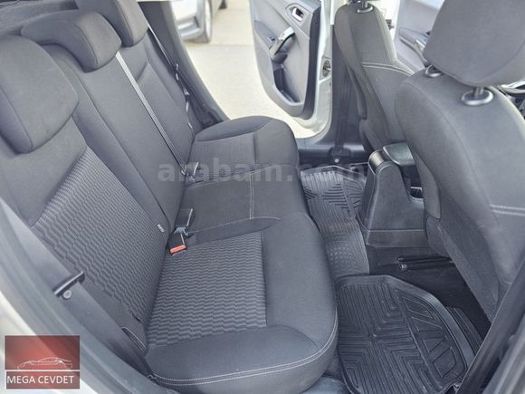 Servis Bakımlı 2015 208 OTOMATİK FUL 80.000 KM