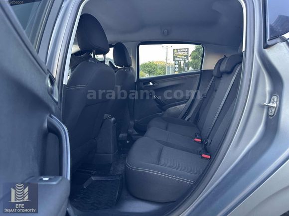 2015 MODEL 78.000 BİNDE OTOMATİK VİTES İÇİ DIŞI TERTEMİZ