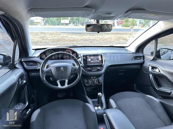 2015 MODEL 78.000 BİNDE OTOMATİK VİTES İÇİ DIŞI TERTEMİZ