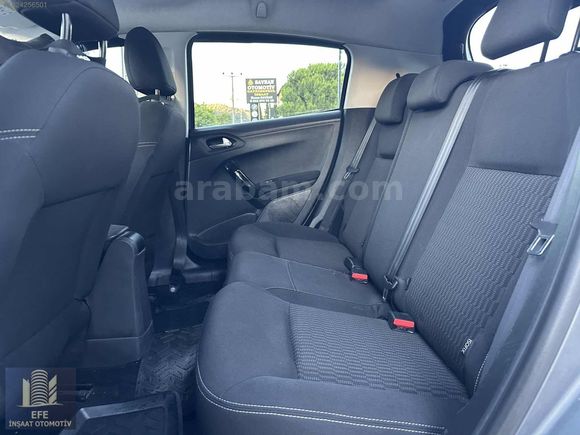 2015 MODEL 78.000 BİNDE OTOMATİK VİTES İÇİ DIŞI TERTEMİZ