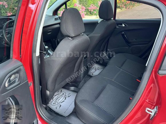 CAM TAVANLI OTOMATİK VİTES KIRMIZI RENK 73bin KM DE