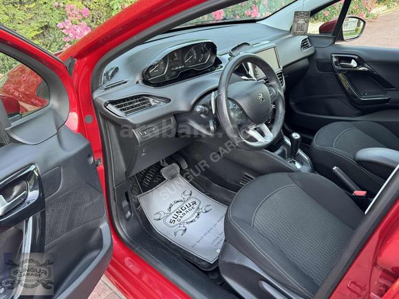 CAM TAVANLI OTOMATİK VİTES KIRMIZI RENK 73bin KM DE