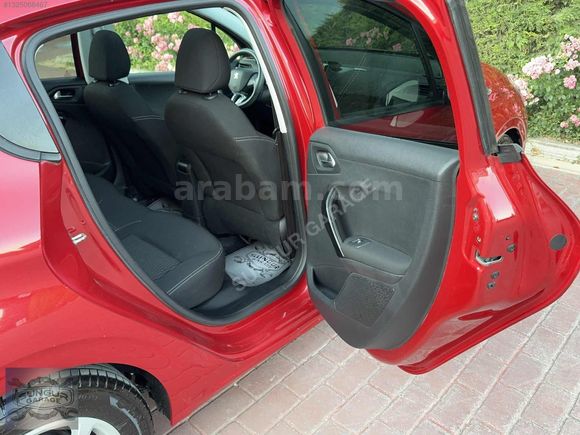 CAM TAVANLI OTOMATİK VİTES KIRMIZI RENK 73bin KM DE