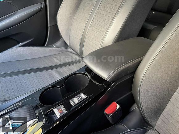 2023 PEUGEOT 208 ALLURE SELECTION 63.900KM