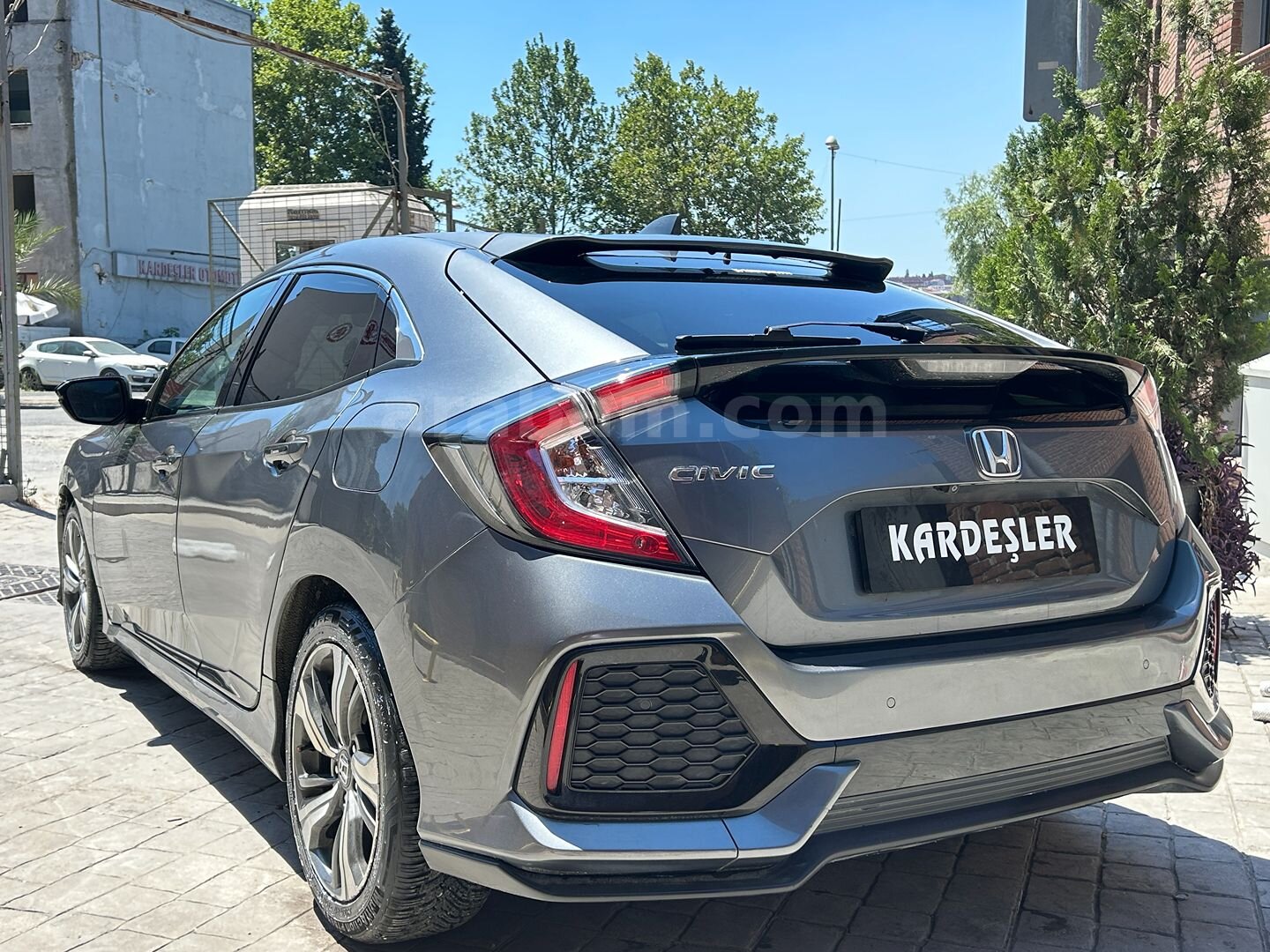 Galeriden Honda Civic 1.6i DTEC Elegance 2018 Model İstanbul 142.000 km Füme 4