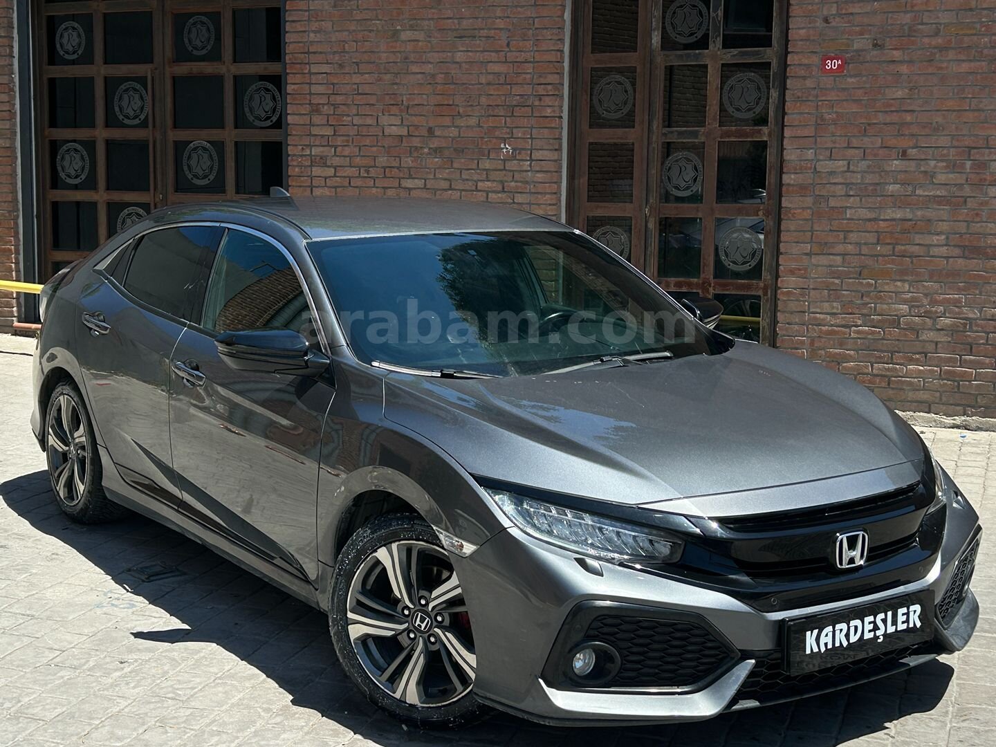 Galeriden Honda Civic 1.6i DTEC Elegance 2018 Model İstanbul 142.000 km Füme 7