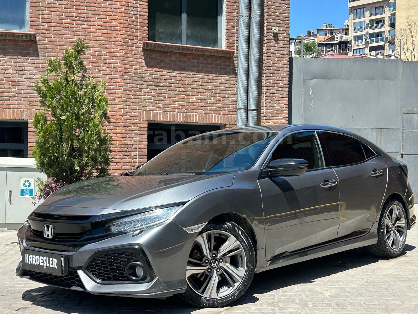 Galeriden Honda Civic 1.6i DTEC Elegance 2018 Model İstanbul 142.000 km Füme 3
