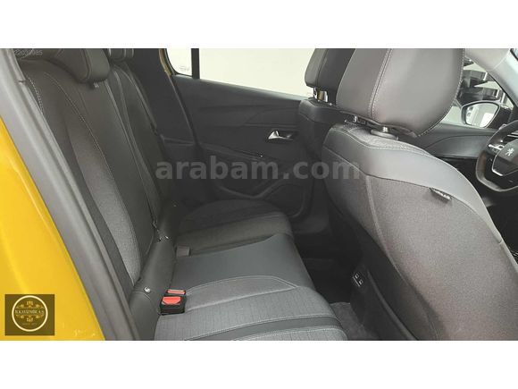 PEUGEOT 208 1.2 PURETECH ALLURE SELECTİON EAT8