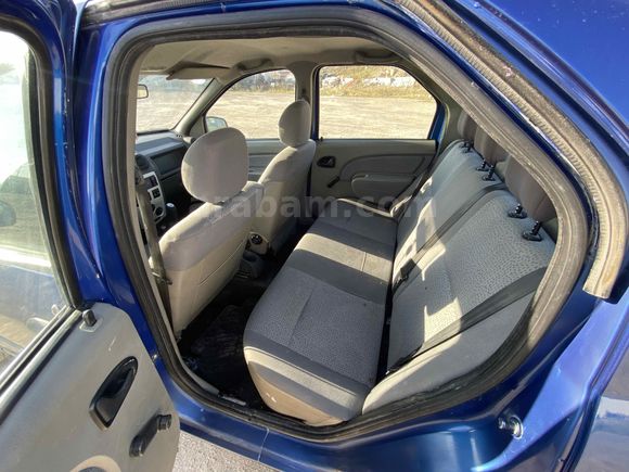 Galeriden Dacia Logan 1.6 Laureate 2006 Model Kars