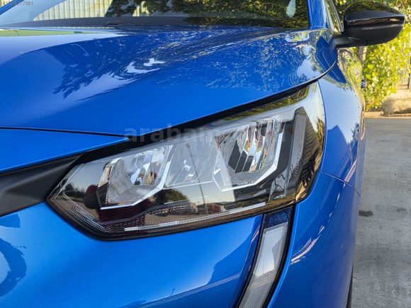 AKBAŞ OTOMOTİV'DEN 208 HATASIZ 7 BİN KM DE ALLURE SELECTİON2022